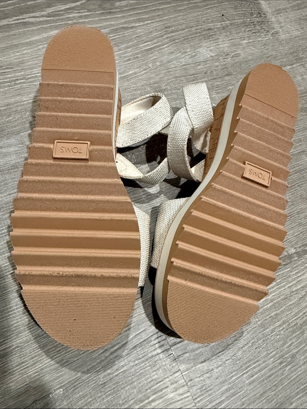 Toms Cream Platform Sandal with Tan Footbed - Picture 2 of 3